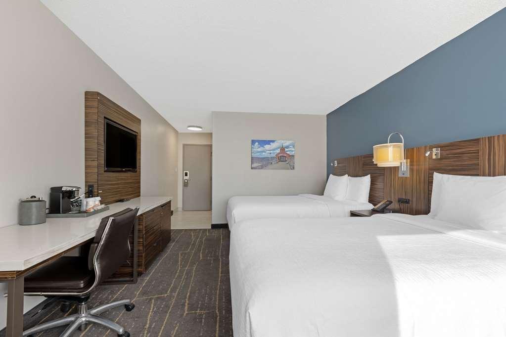 The Lux Hotel & Conference Center, Ascend Hotel Collection 滑铁卢 客房 照片