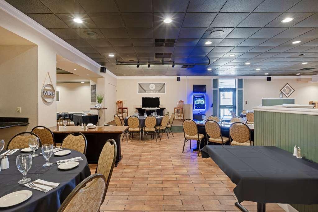 The Lux Hotel & Conference Center, Ascend Hotel Collection 滑铁卢 餐厅 照片